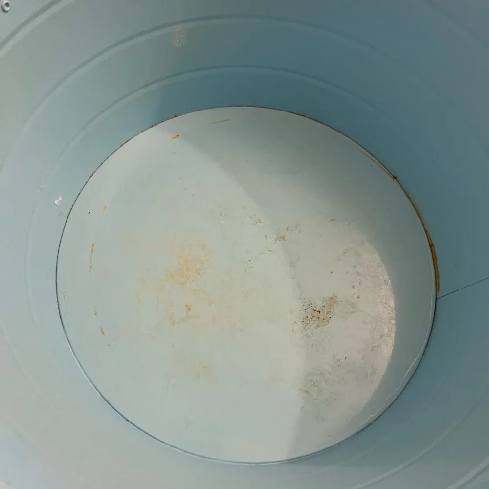 BLUE METAL BEVERAGE BUCKET W/ HANDLES